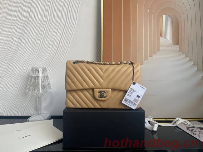 Chanel classic handbag Lambskin & gold Metal V01112 brown