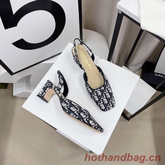 Chrisitan Dior Shoes 81910-3 Heel 5.5CM