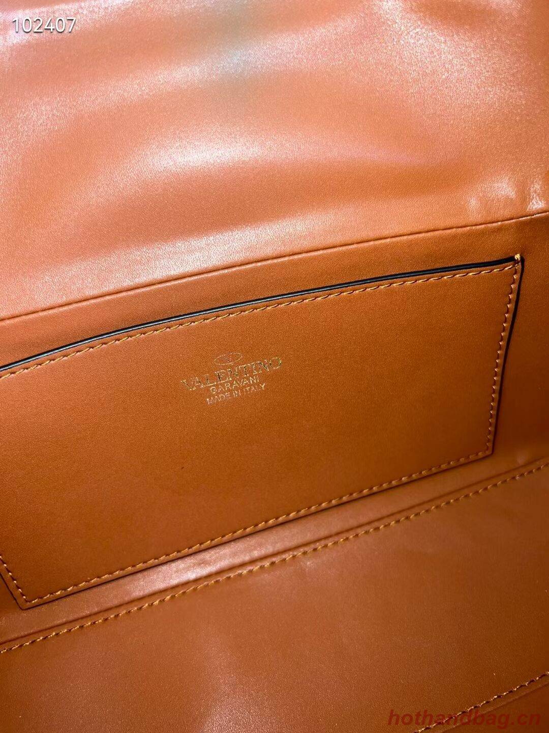 VALENTINO GARAVANI Loco Calf leather bag V2028 Caramel
