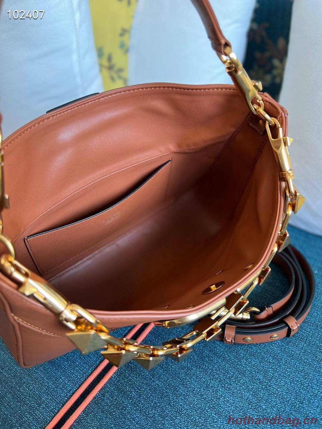 VALENTINO GARAVANI Loco Calf leather bag V2028 Caramel