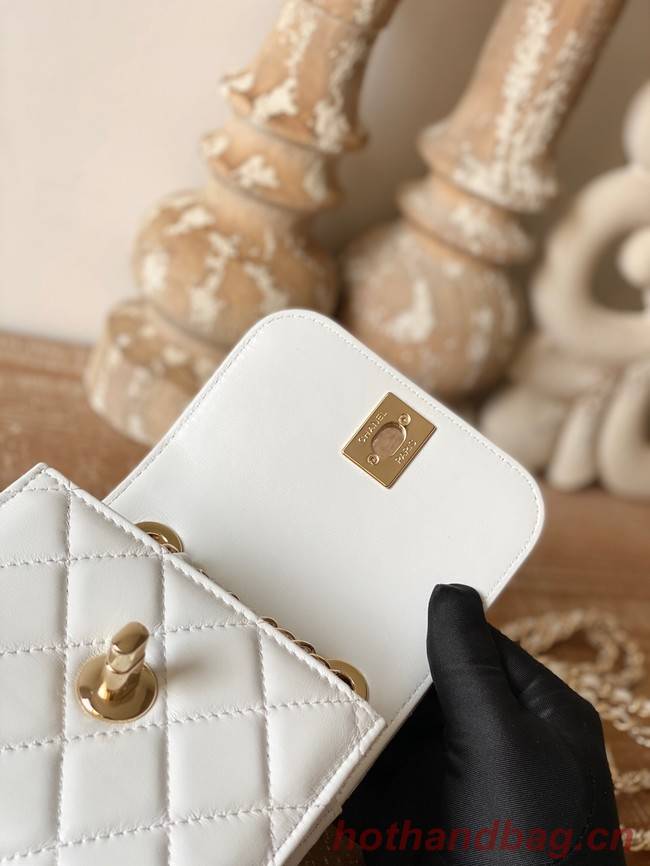 Chanel mini Shoulder Bag Lambskin & Gold-Tone Metal 88631 white