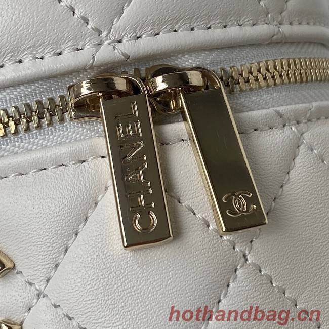 Chanel lambskin top handle bag AP2730 white
