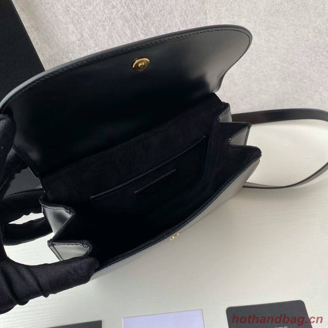 Yves Saint Laurent Calf leather bag Y677905 black