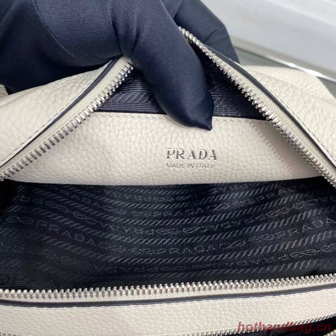 Prada Leather bag with shoulder strap 1BH082 white