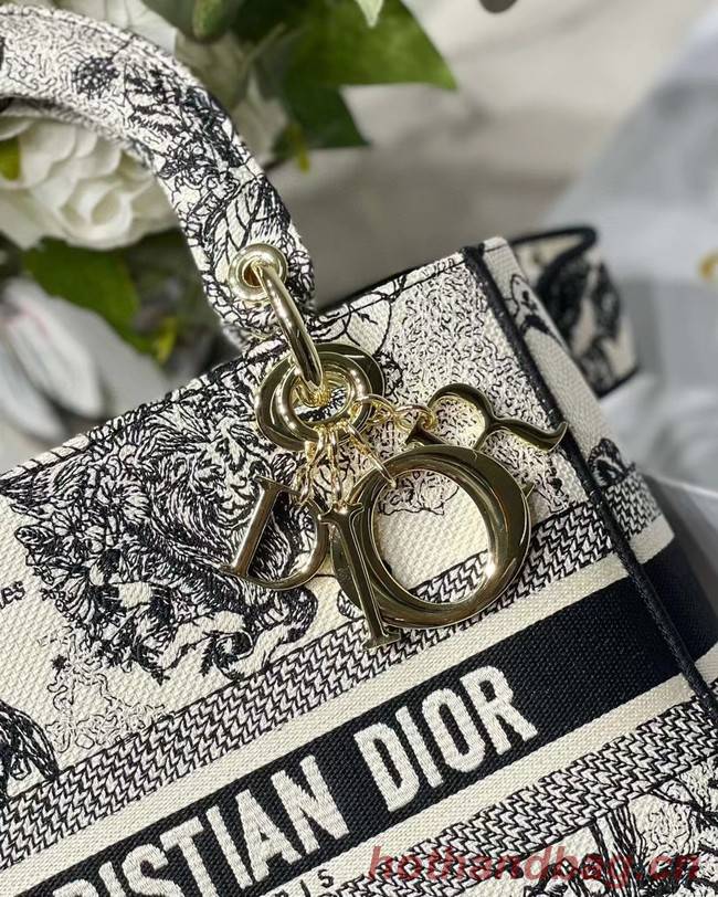 Dior MEDIUM LADY D-LITE BAG Embroidered M0565-15