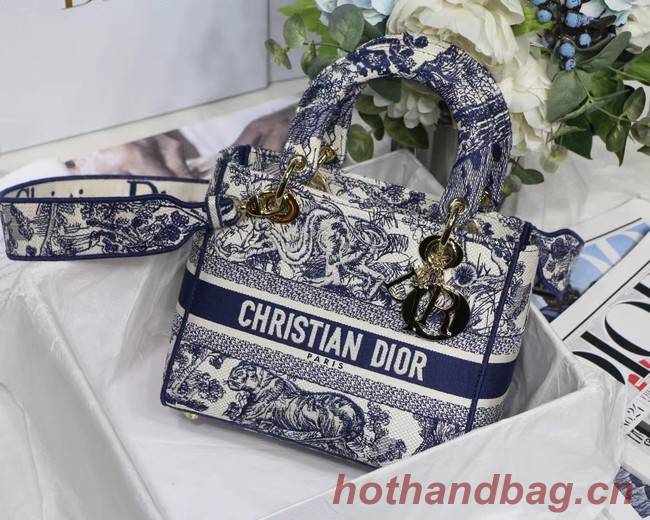 Dior MEDIUM LADY D-LITE BAG Embroidered M0565-17