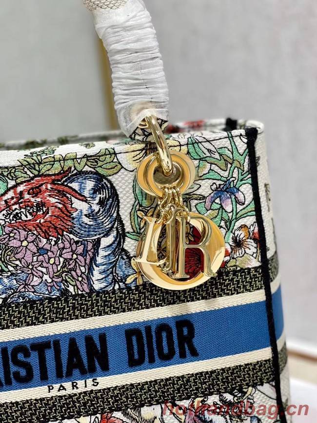 Dior MEDIUM LADY D-LITE BAG Embroidered M0565-18
