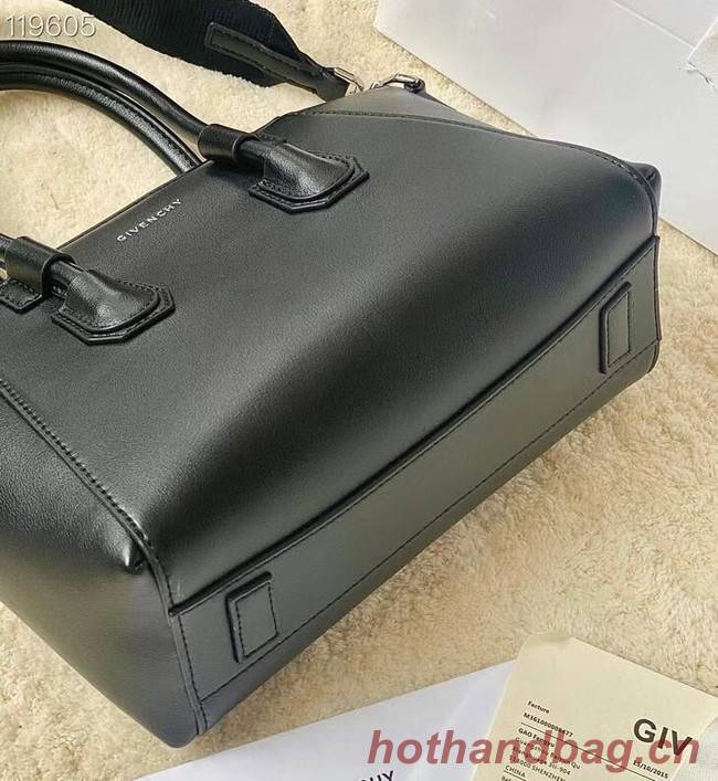 Givenchy Grained Original Calfskin Small Antigona Bag BB0273 black