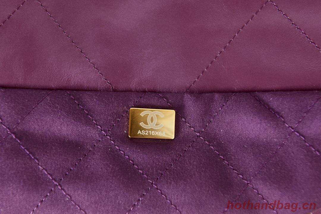 CHANEL 22 HANDBAG Calfskin & gold-Tone Metal AS3261 dark Purple