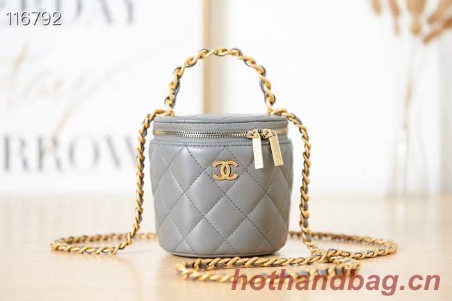 CHANEL VANITY WITH CHAIN Lambskin & Gold-Tone Metal AS2873 gray