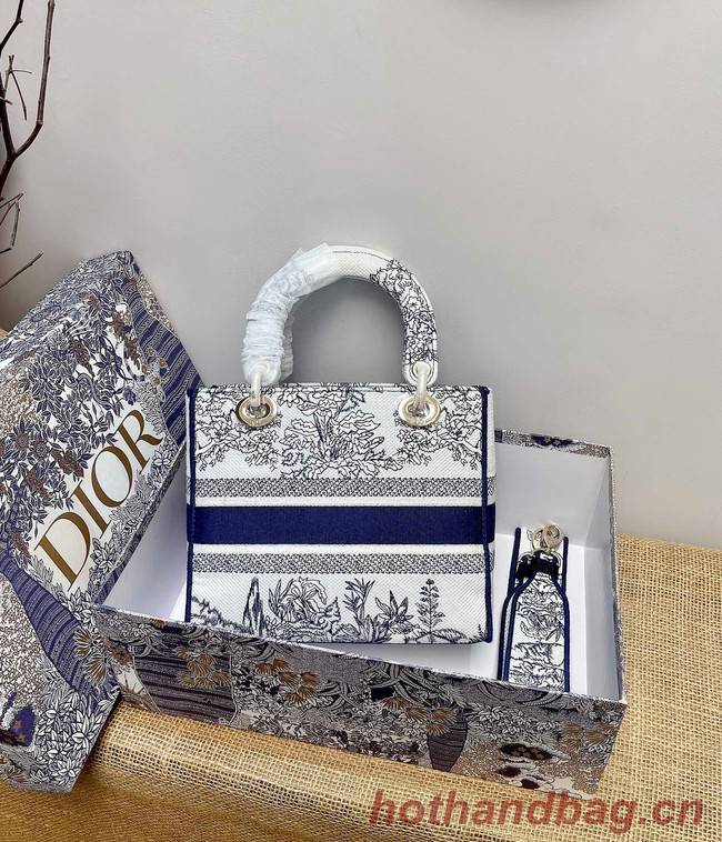 DIOR MEDIUM LADY D-LITE BAG Blue Toile de Jouy Reverse Embroidery M0565ORGO