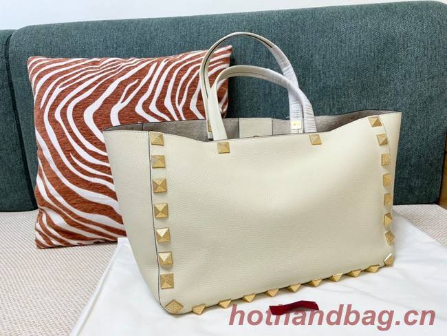 VALENTINO GARAVANI Loco Calf leather bag 0066 white