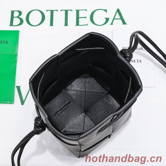 Bottega Veneta Mini intreccio leather crossbody bucket bag 680217 black