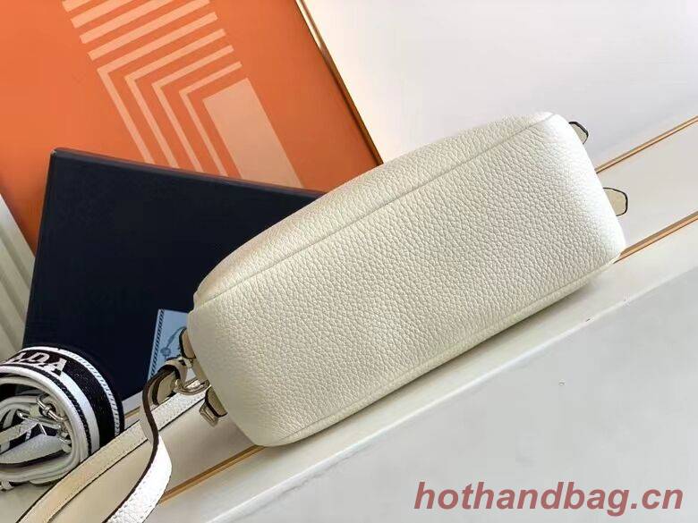 Prada Leather bag with shoulder strap 1DB820 white