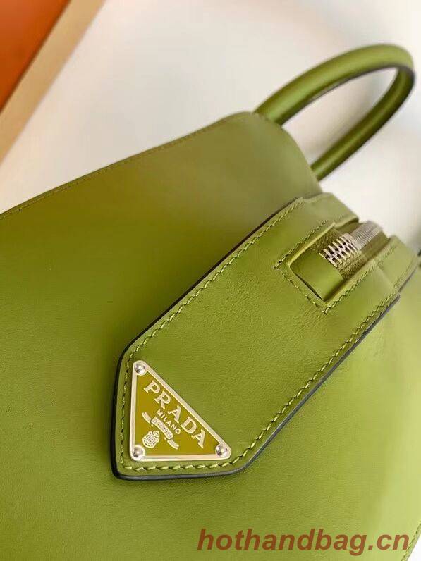Prada Small leather Supernova handbag 1BA366 green