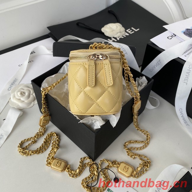 CHANEL SMALL VANITY WITH CHAIN Lambskin & Gold-Tone Metal AP2931 light yellow