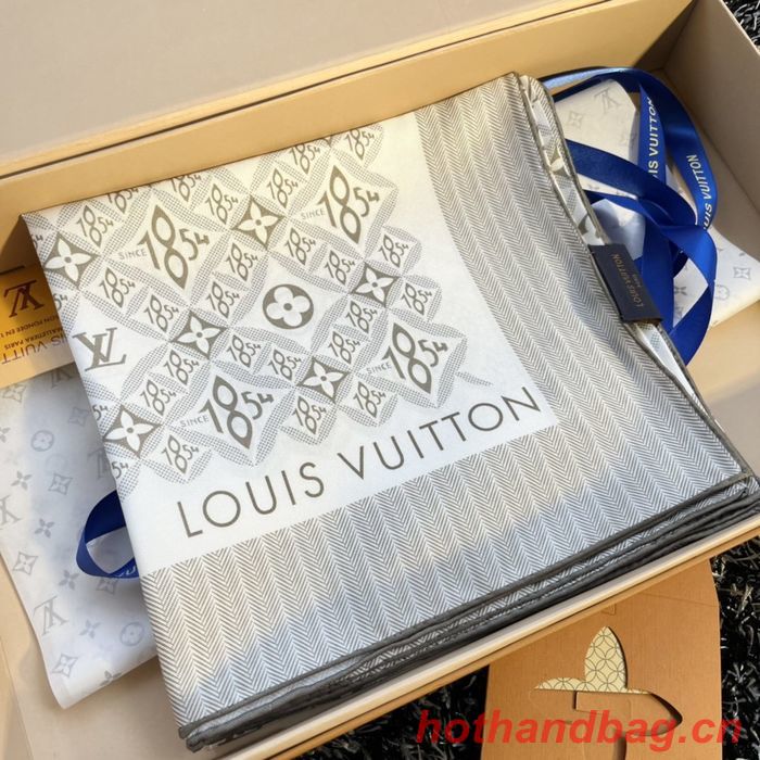 Louis Vuitton Scarf LVC00156
