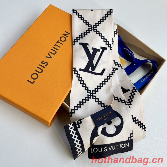 Louis Vuitton Scarf LVC00364