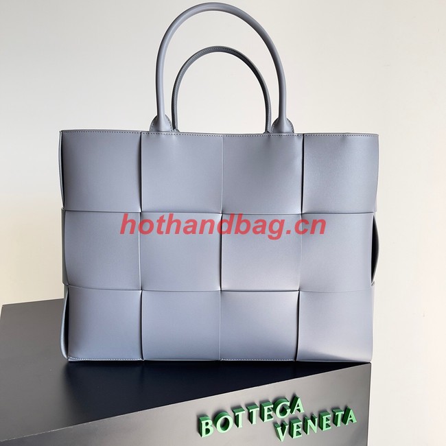Bottega Veneta ARCO TOTE Large intrecciato grained leather tote bag 652868 gray