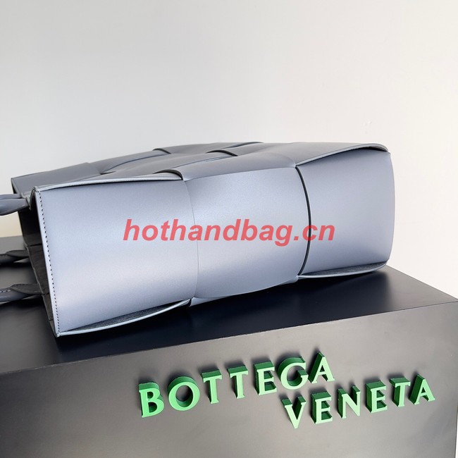 Bottega Veneta ARCO TOTE Large intrecciato grained leather tote bag 652868 gray