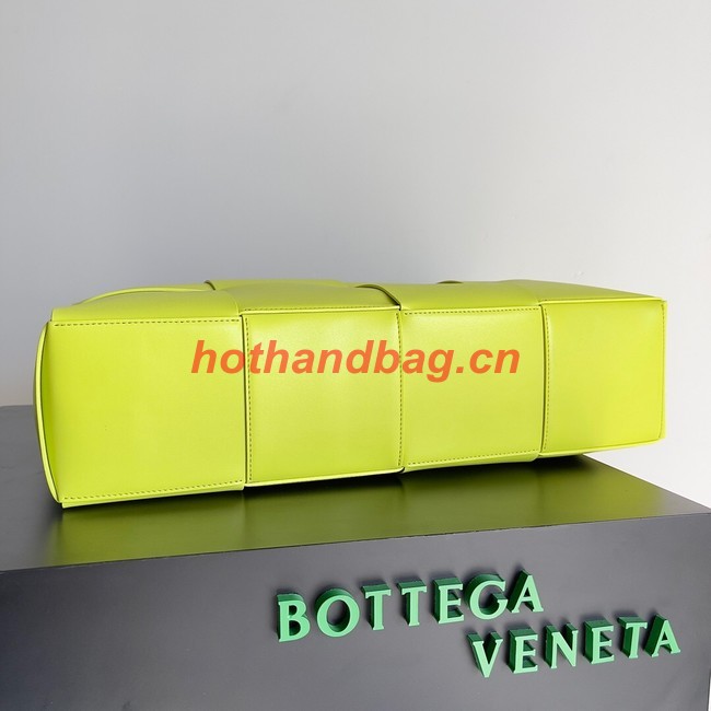 Bottega Veneta ARCO TOTE Large intrecciato grained leather tote bag 652868 yellow