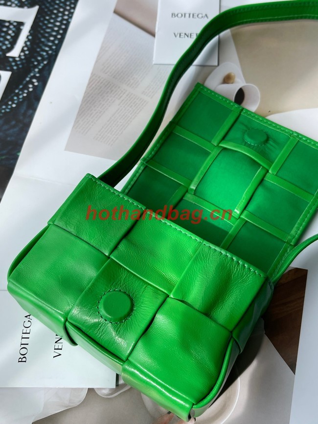 Bottega Veneta Candy Cassette A666688 Electrooptic green