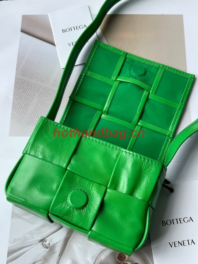 Bottega Veneta Candy Cassette A666688 Electrooptic green