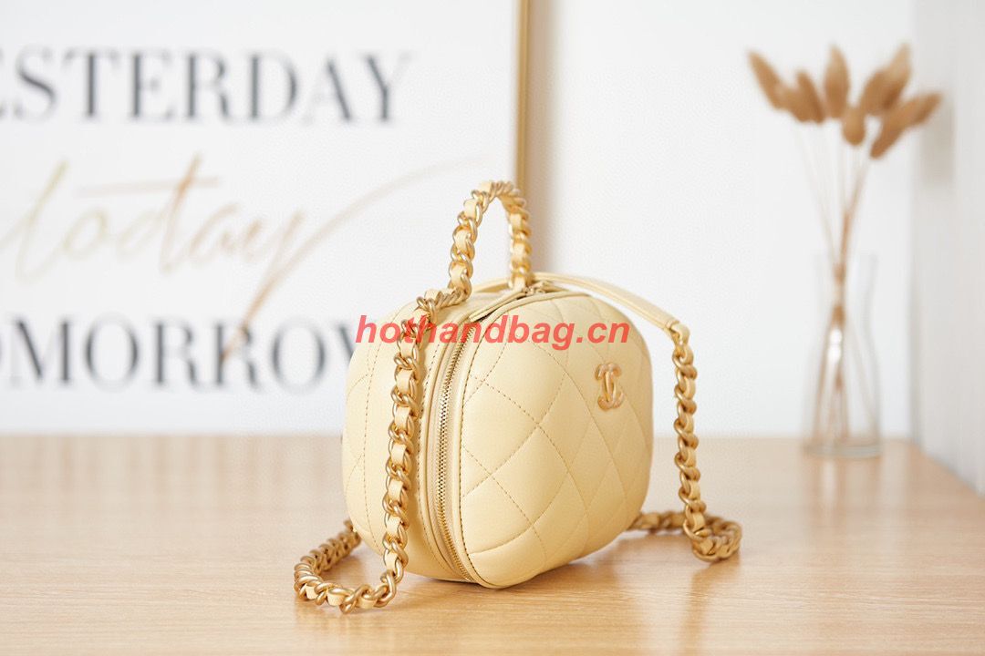 Chanel 22S top handle cosmetic bag AS3066 light yellow