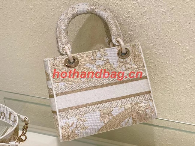 Dior Jardin d Hiver Embroidery with Gold-Tone Metallic Thread M0565