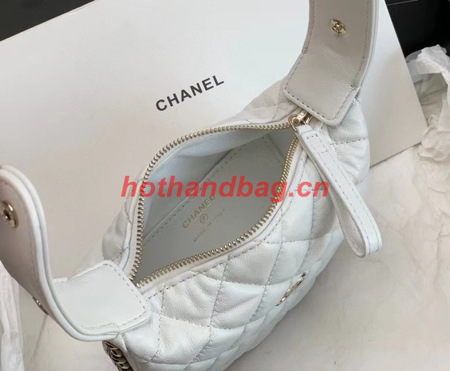 Chanel POUCH Lambskin & Gold-Tone Metal AP3095 White