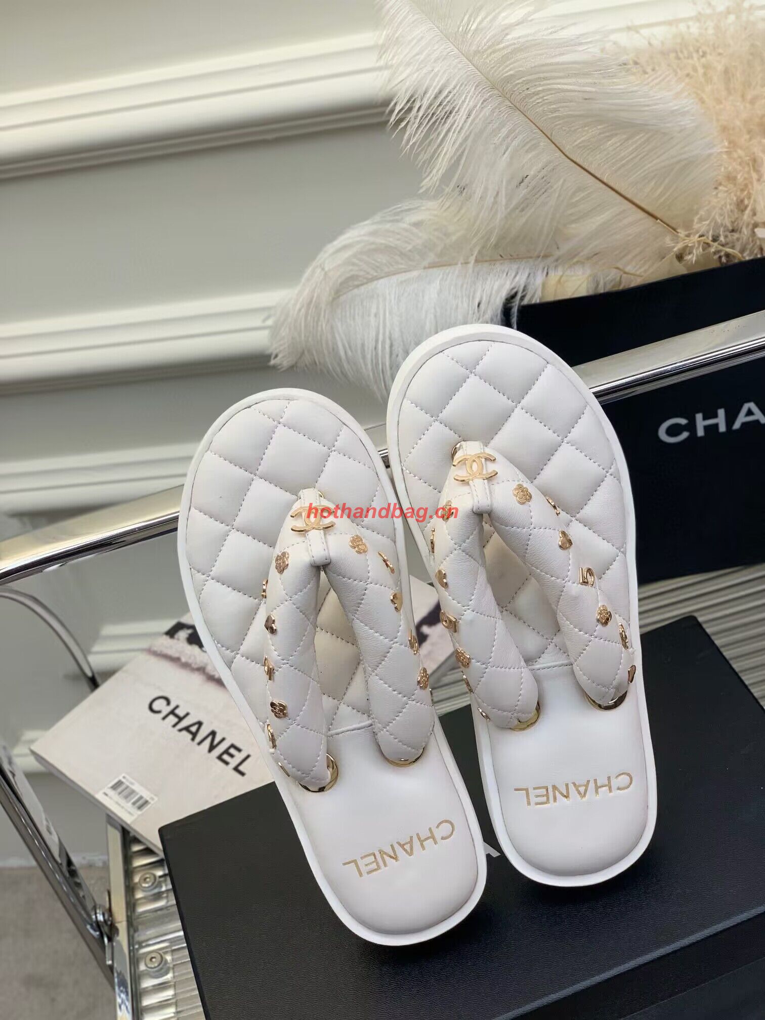 Chanel slippers CS39621 White