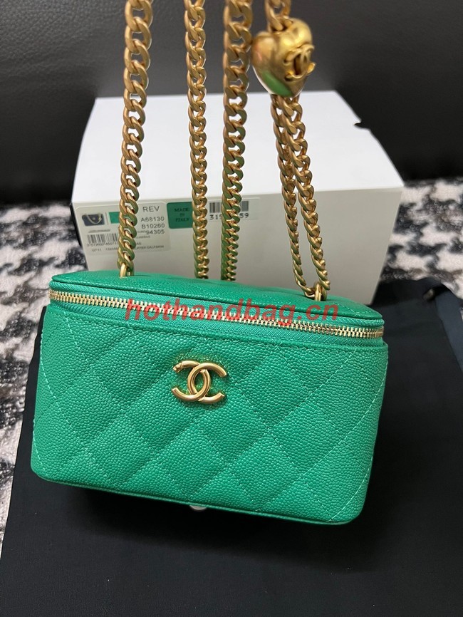 Chanel VANITY WITH CHAIN AP3120 green