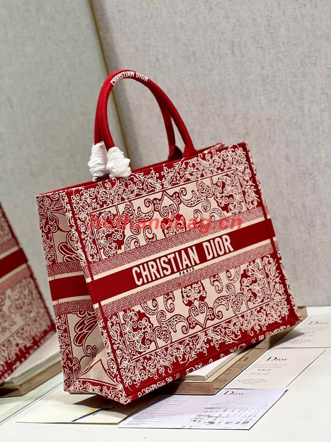 LARGE DIOR BOOK TOTE Dior Brocart Embroidery M1286ZE