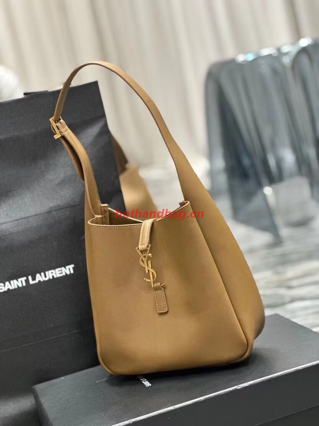 SAINT LAUREN LE 5 A 7 SOFT SMALL IN SMOOTH LEATHER 713938 apricot
