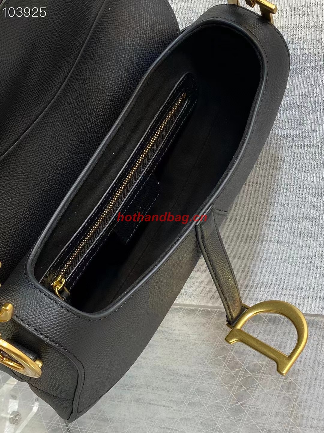 Dior SADDLE BAG WITH STRAP Grained Calfskin M0455CBA black