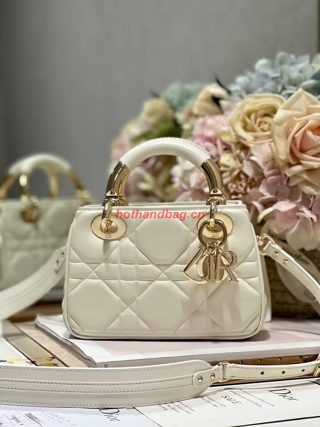 LADY DIOR TOP HANDLE SMALL BAG Cannage Lambskin C0620 Latte