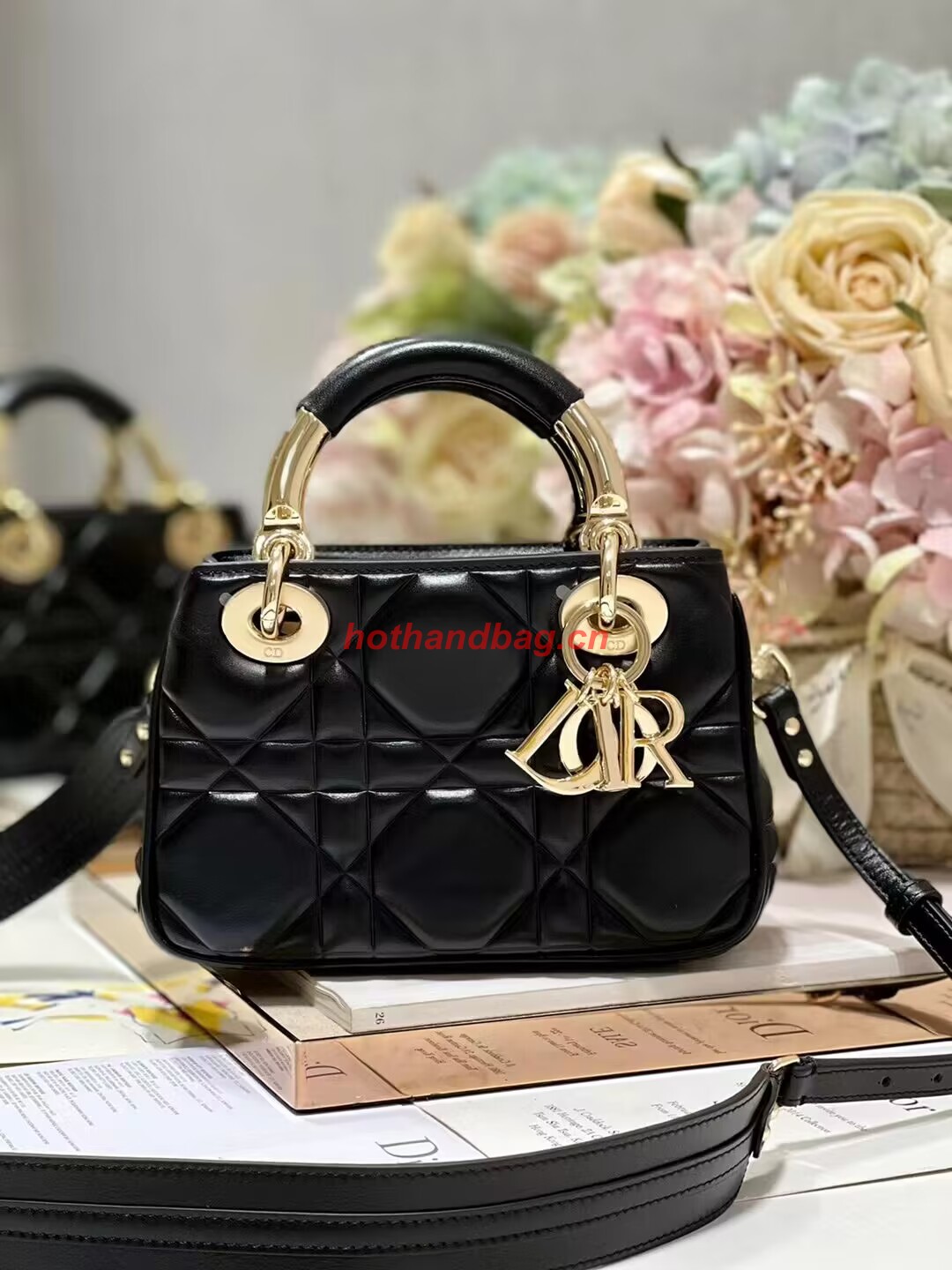 LADY DIOR TOP HANDLE SMALL BAG Cannage Lambskin C0620 black