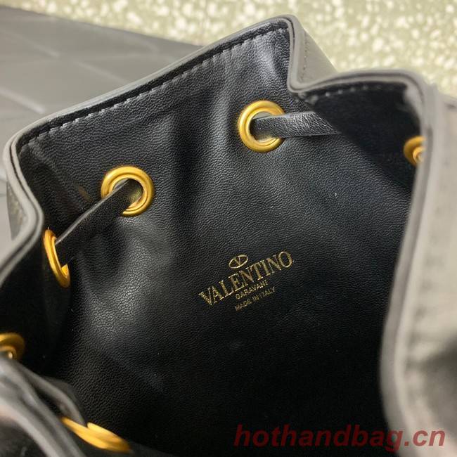 VALENTINO VLOGO SIGNATURE Lambskin Mini Bucket Bag FI16 black