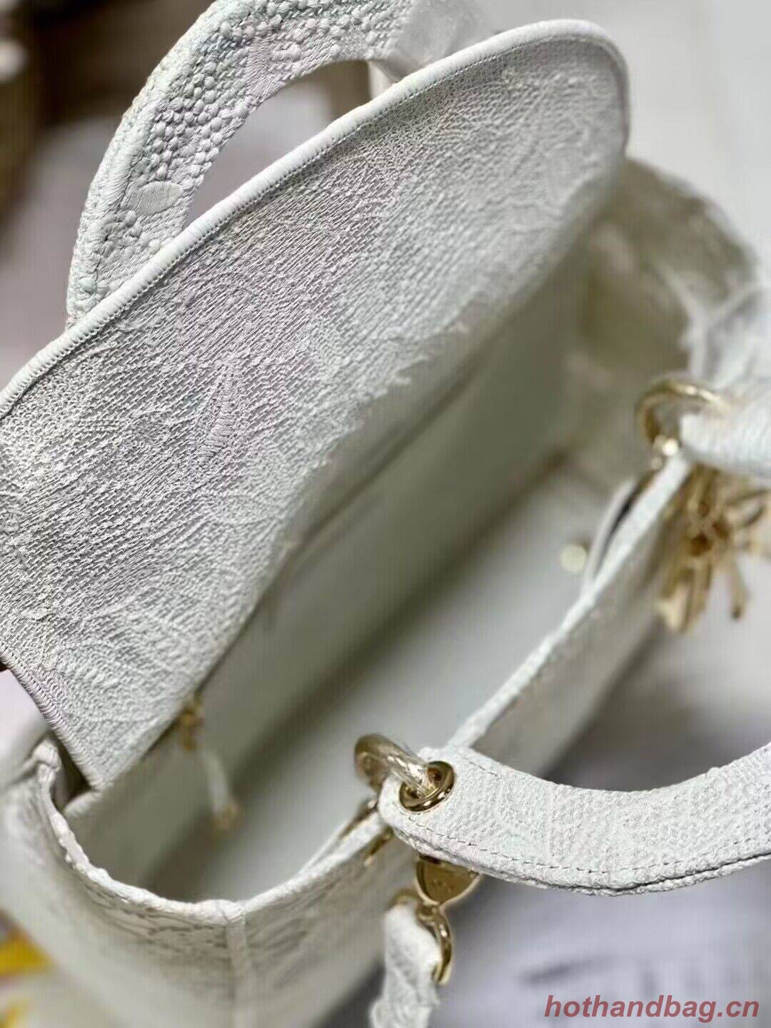 Dior Medium Lady D-Lite Bag White D-Lace Embroidery With 3D Macrame Effect M0565OEAX