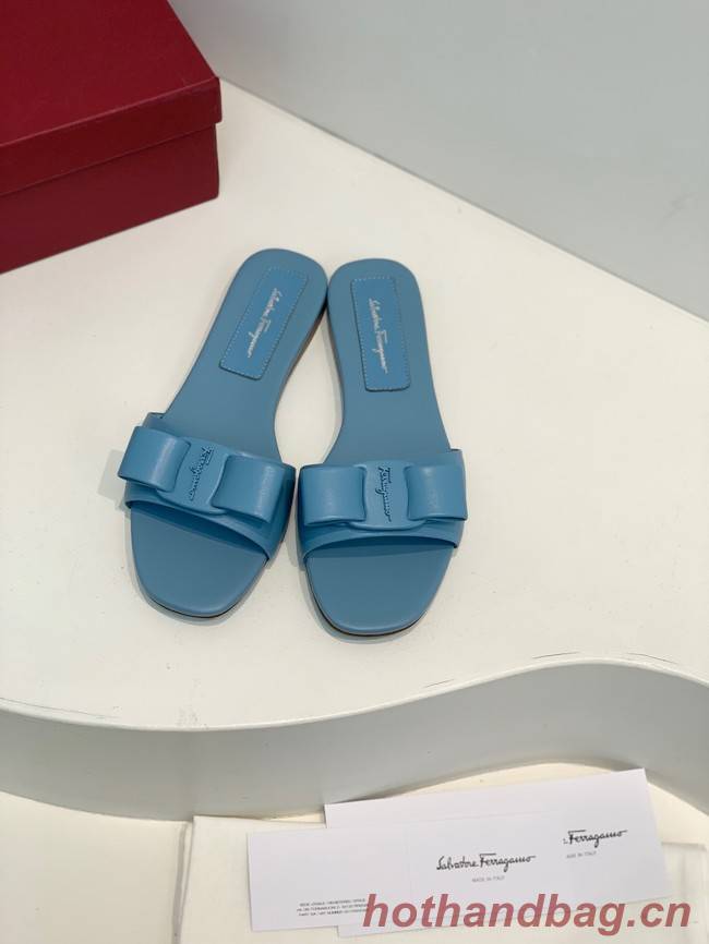 Ferragamo slippers 93494-3