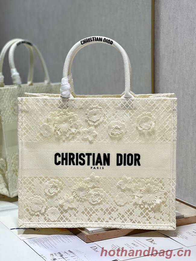 LARGE DIOR OR DIOR BOOK TOTE D-Lace Embroidery M1286ZTD-2
