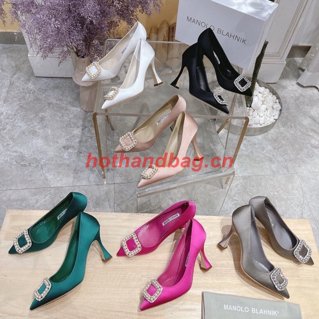 Manolo Blahnik shoes heel height 7CM 93530-1