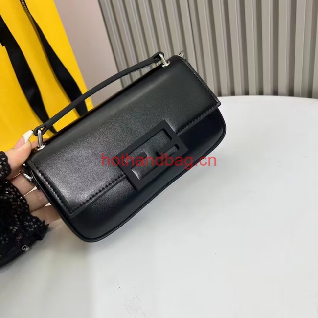 Fendi Baguette leather bag F1531 black