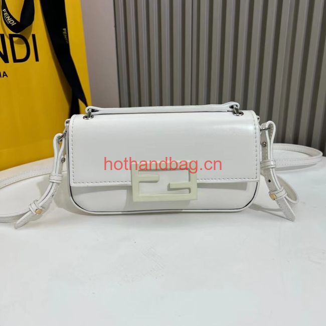 Fendi Baguette leather bag F1531 white