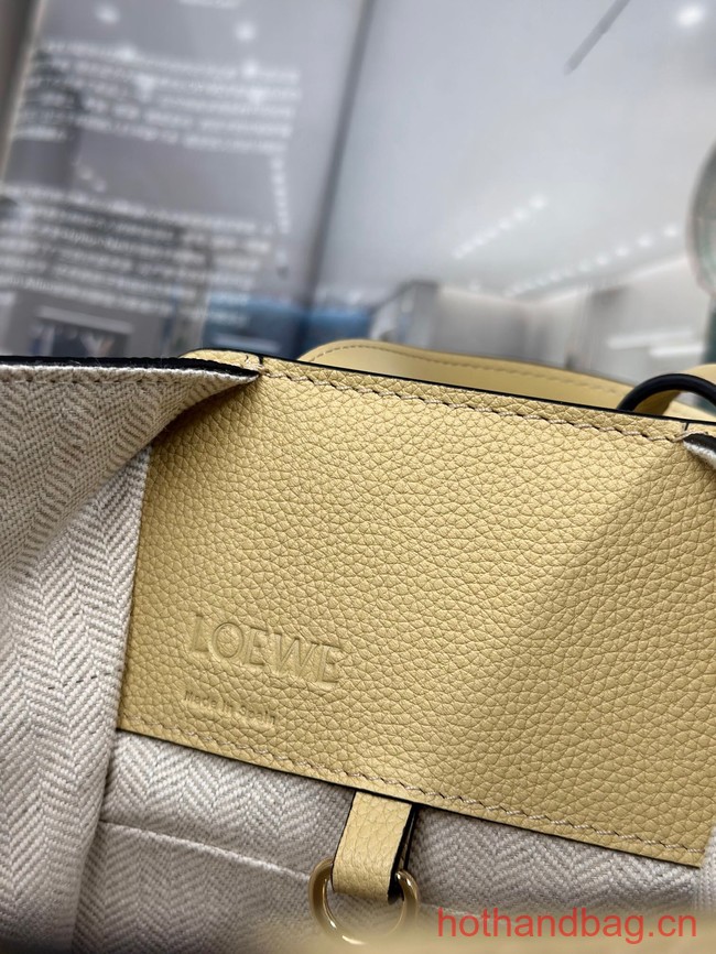 Loewe Soft grain leather Shoulder bag Hammock 09994 light yellow