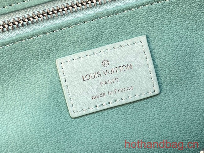 Louis Vuitton Dopp Kit M47528-9