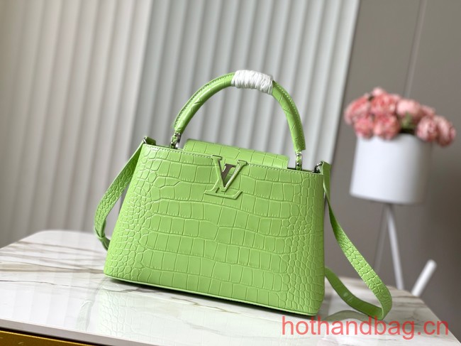 Louis Vuitton Capucines MM N93419 light green