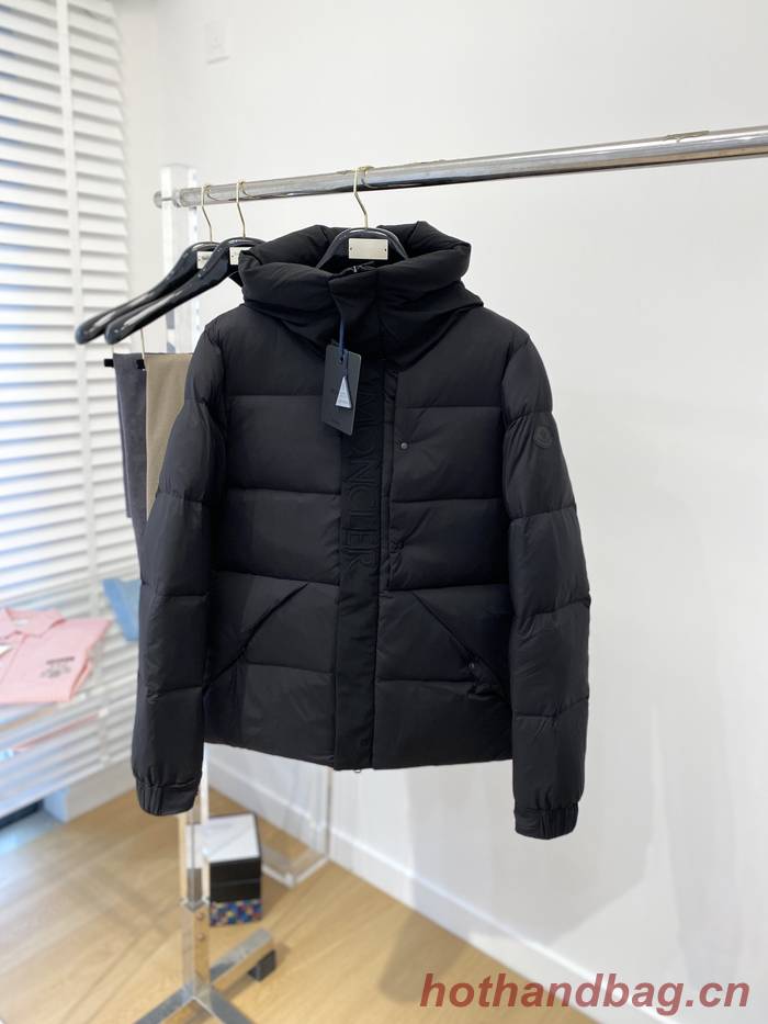 Moncler Top Quality Down Coat MOY00173