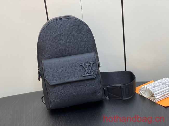 Louis Vuitton Pilot Slingbag M23765 black