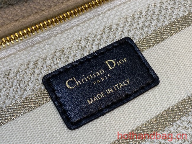 Dior MEDIUM LADY D-LITE BAG Embroidery M0565OE-3